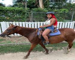 She loves to travel and enjoys horse riding also indulged in various outdoor activities.